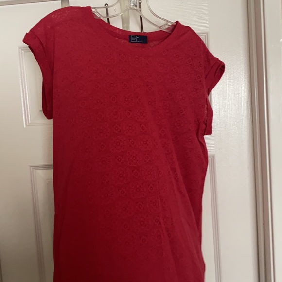 Women Gap Printed Top Size Medium Red - Picture 11 of 11